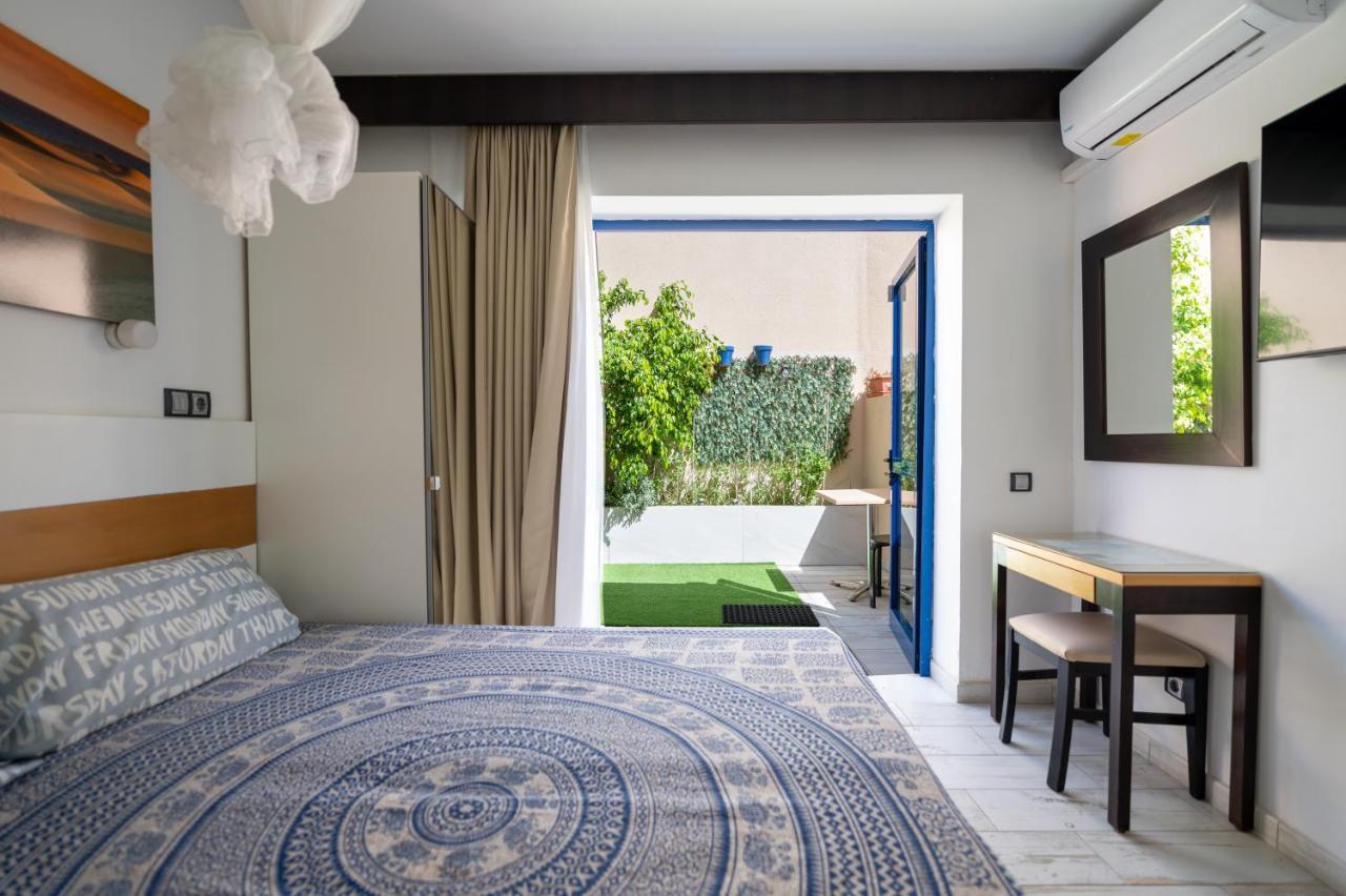 Apartamentos Playa Feliz 普拉亚戴尔雷安格莱斯 外观 照片